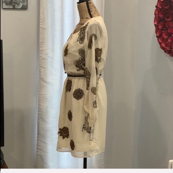 Tahari white beaded long sleeve dress size XS - Picture 3 of 8